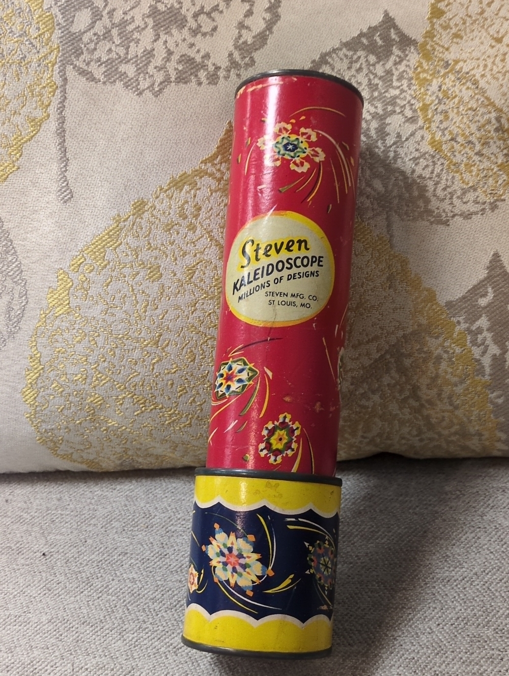 Steven Red and Navy Vintage Kaleidoscope Party Favor